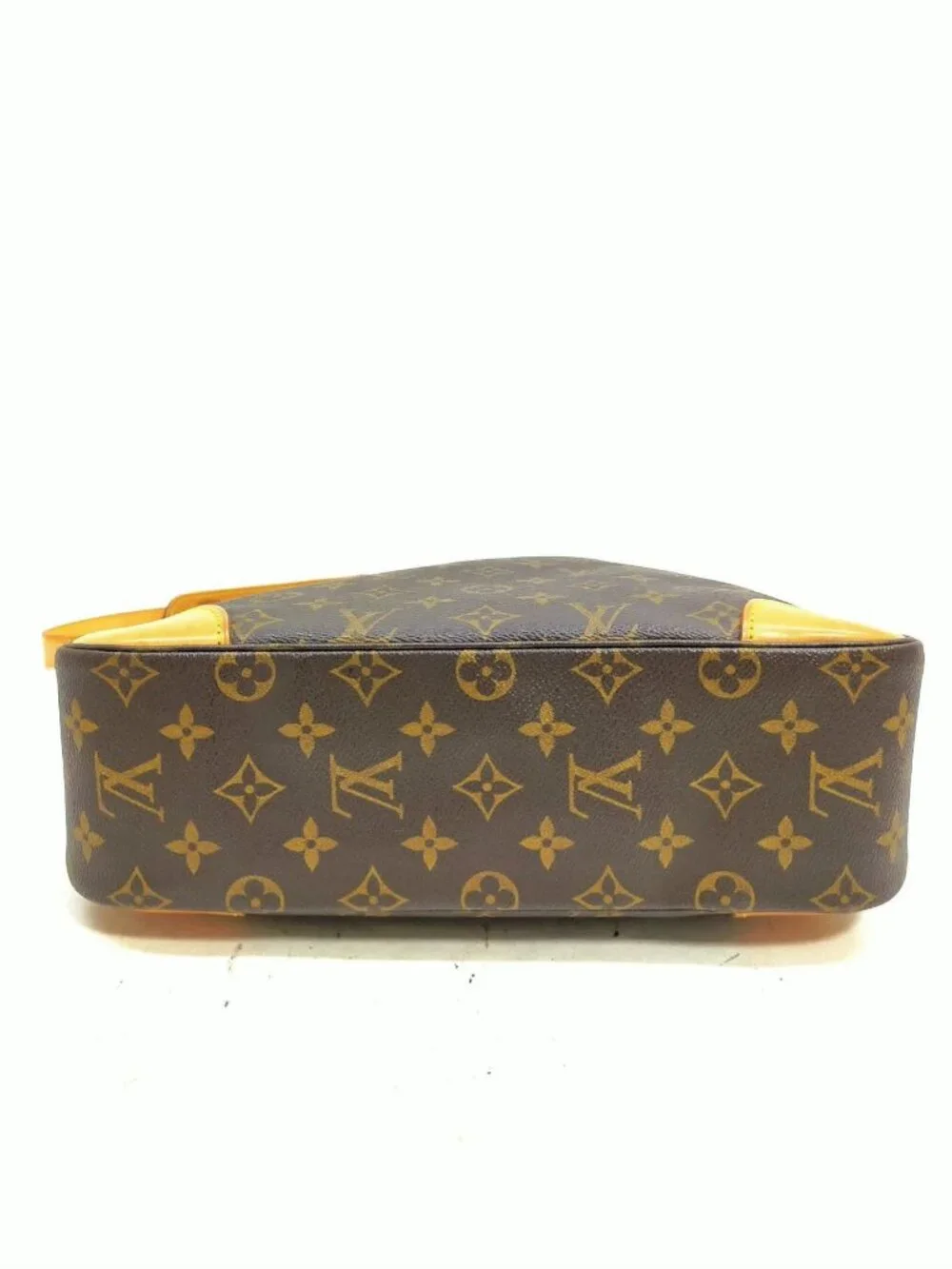 Authentic Louis Vuitton Boulogne 30 Monogram Canvas Shoulder Bag Vintage LV